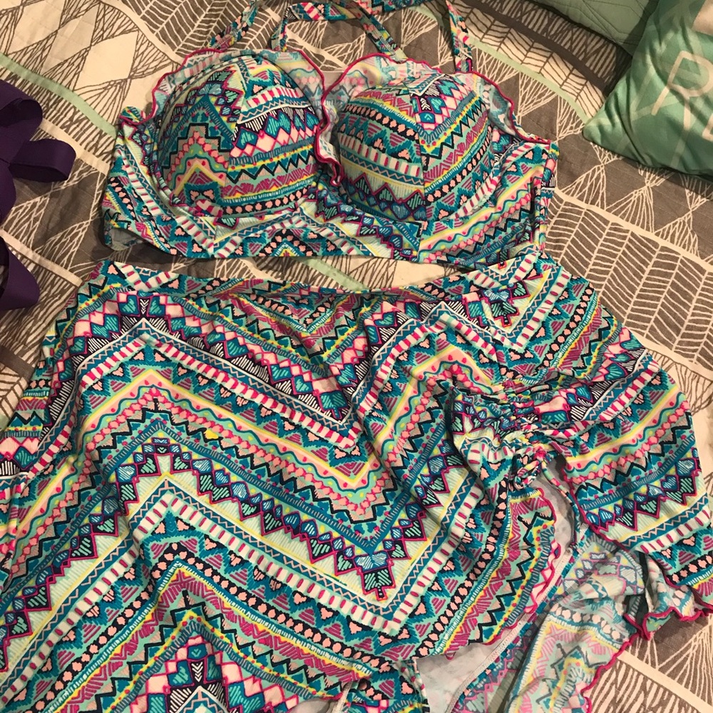 Torrid size 2 colorful bathing suit with skirt